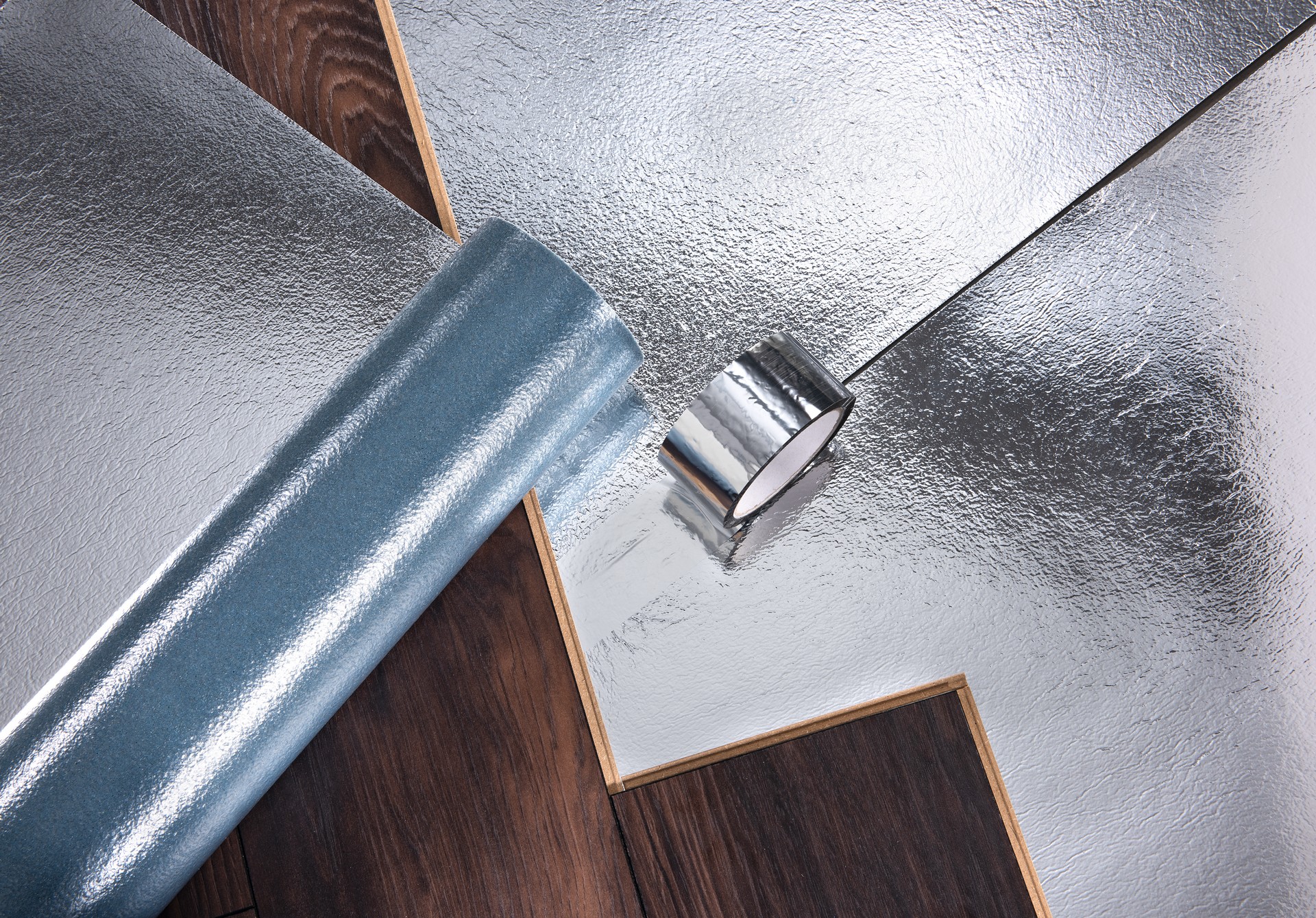 Polyurethane vinyl backing with moisture protection