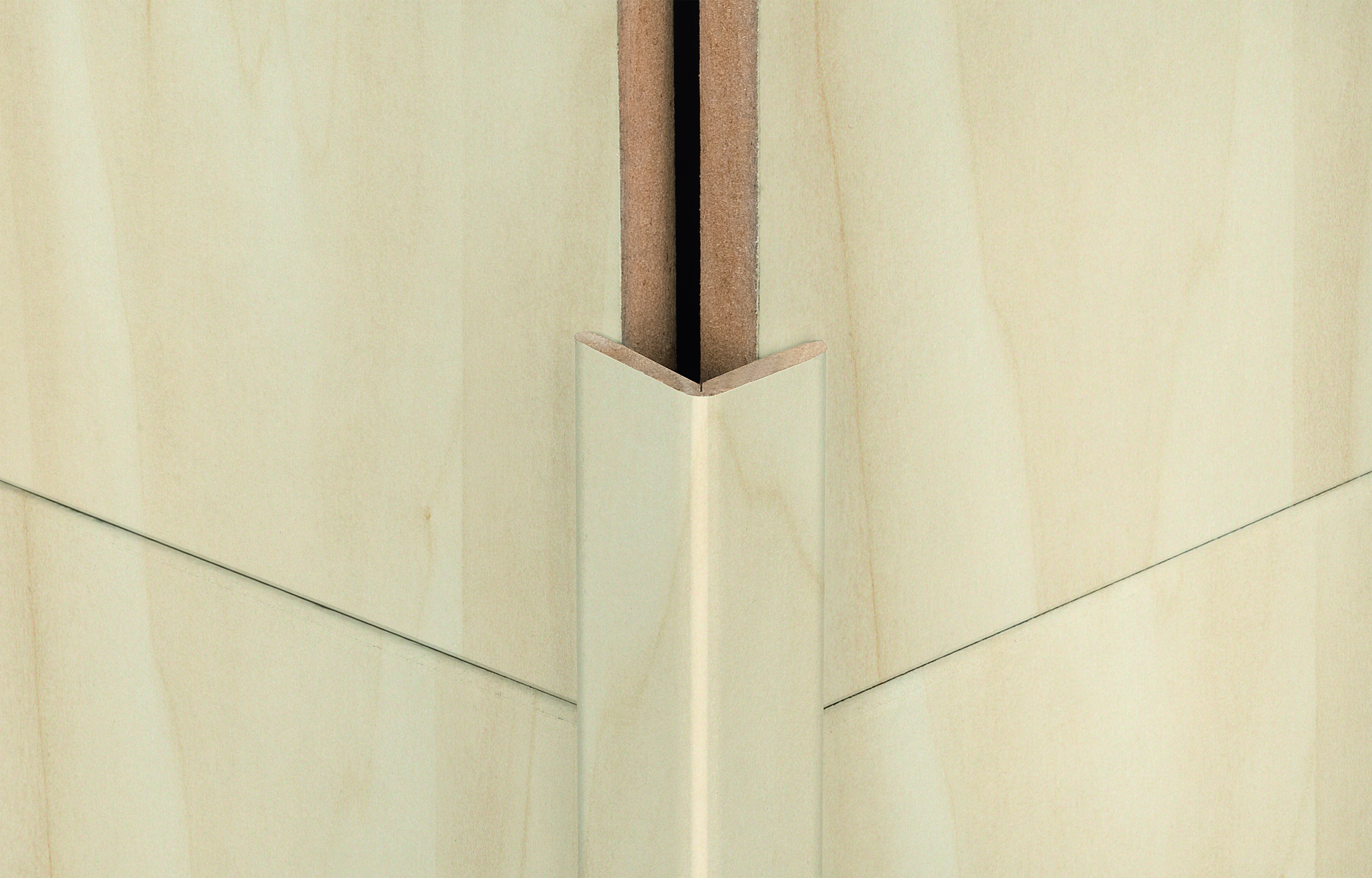 9049 Alaska Birke Variable Angle Cover Trim