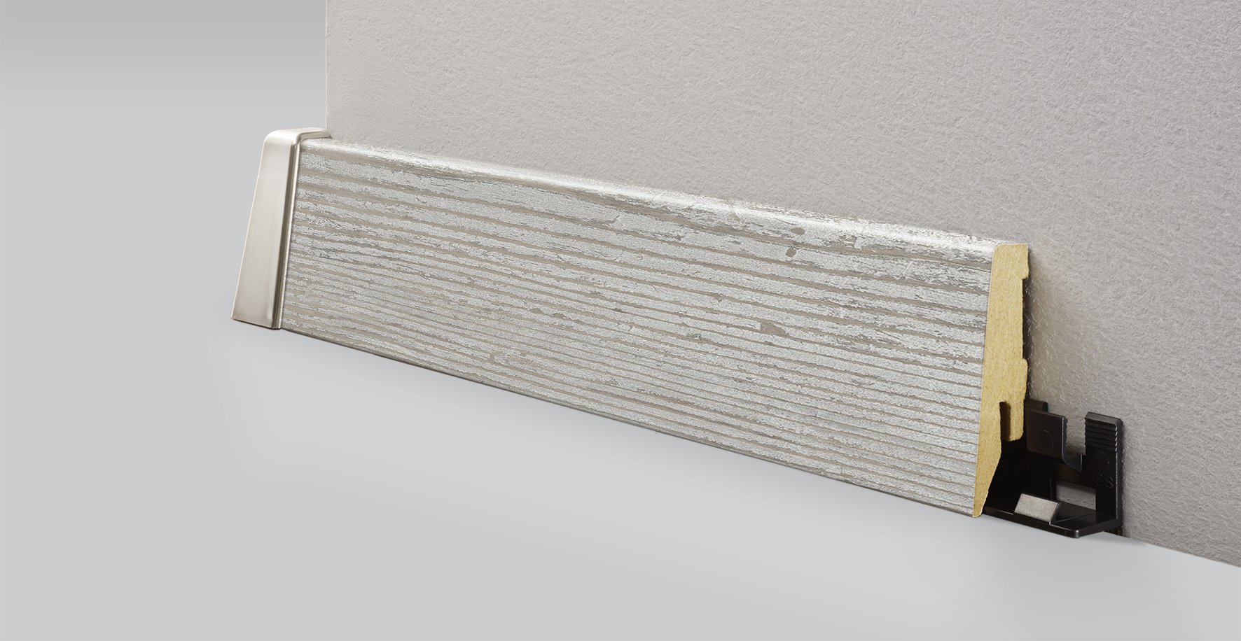 MDF wood floor sill Z150 with cable channel and height 58 mm. Matching decor K229 Shack Pine from the MyStyle® collection.