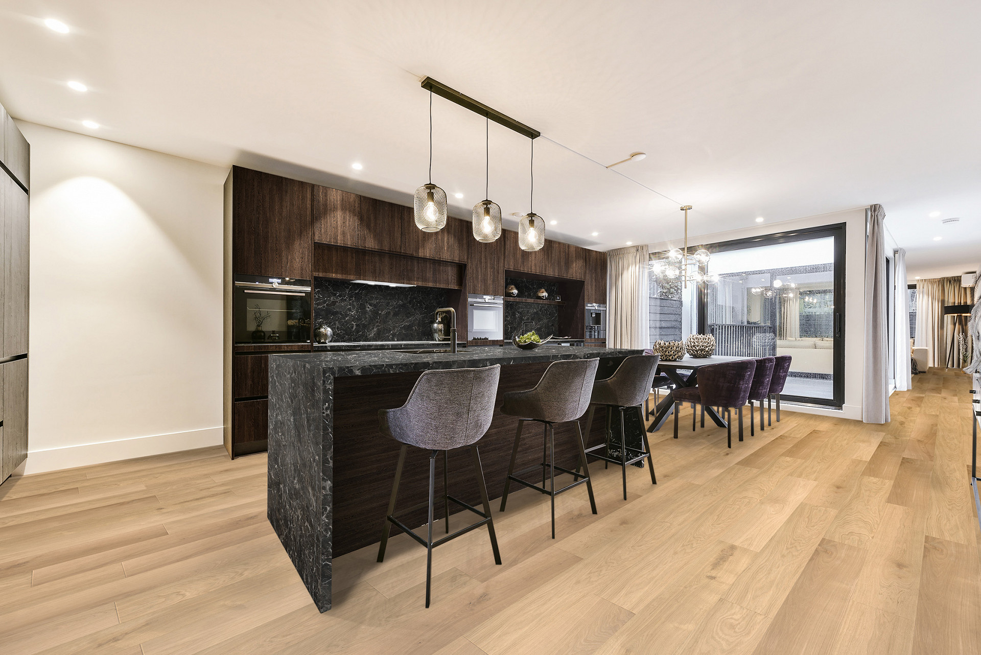 The natural look is perfectly reproduced in the smallest detail - amazing effect of a typical wood flooring.