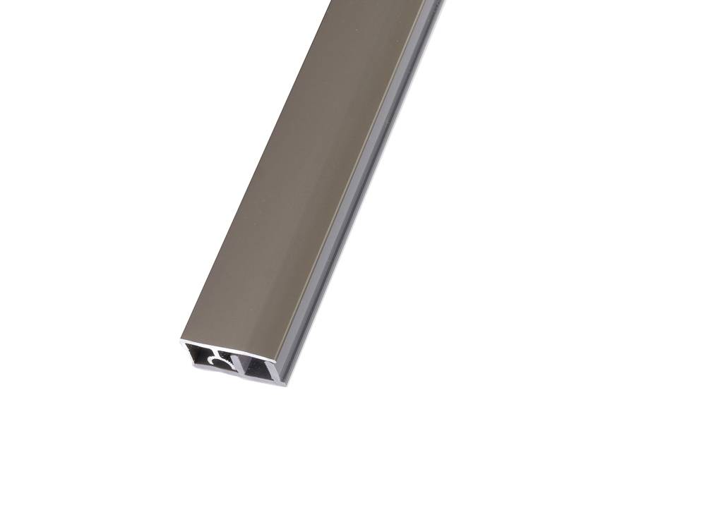 Завършващата алуминиева лайстна за ламинирани и паркетни подове с височина между 8 мм и 14 мм.