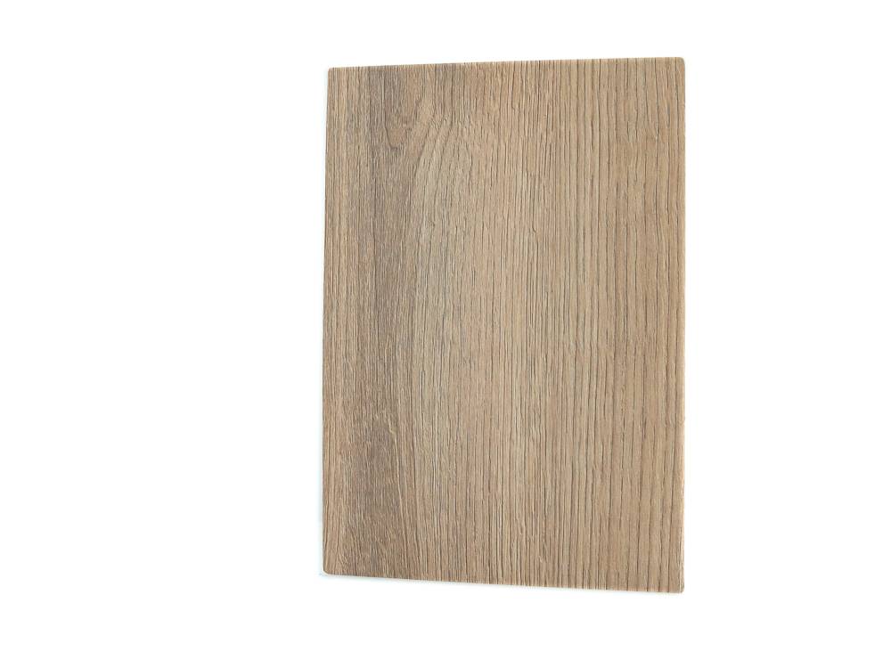 Close-up image of the K365 Coast Evoke Oak FP product, showcasing its realistic oak wood grain texture and coastal-inspired color tones.