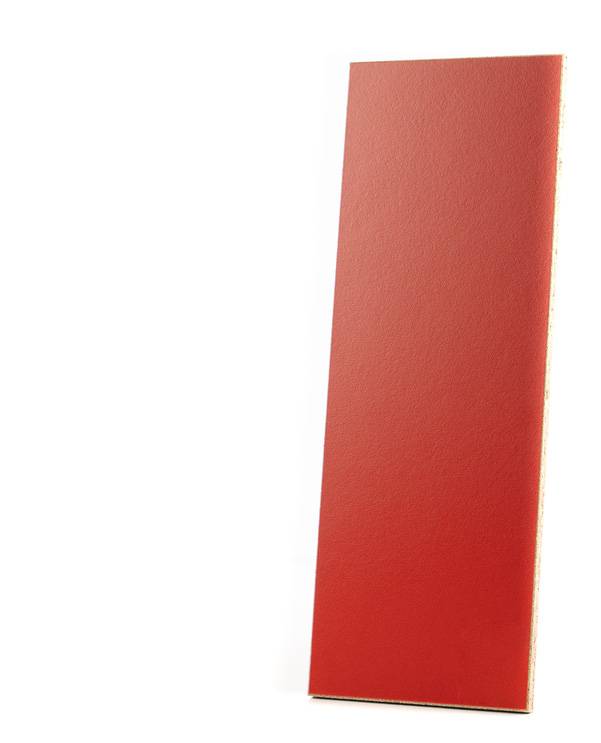 Close-up image of 7113 Chilli Red MF, highlighting its vibrant, chilli-red finish.