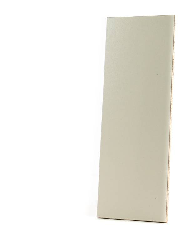 Προϊόν 0564 Almond MF, ένα αντικείμενο σε χρώμα αμυγδάλου με λείο φινίρισμα, σε ουδέτερο φόντο.