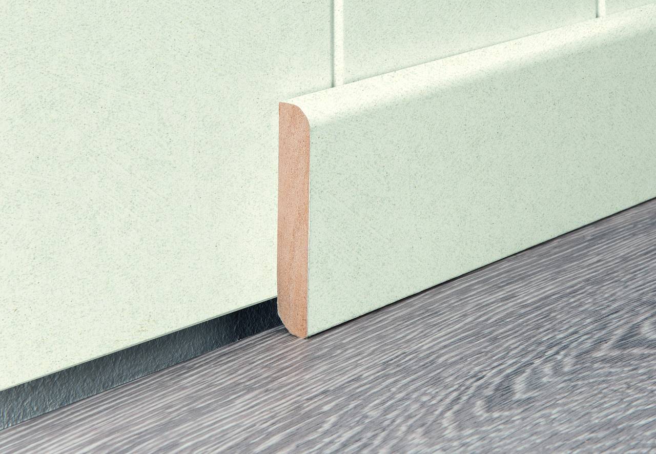 9087 Structure White Skirting board