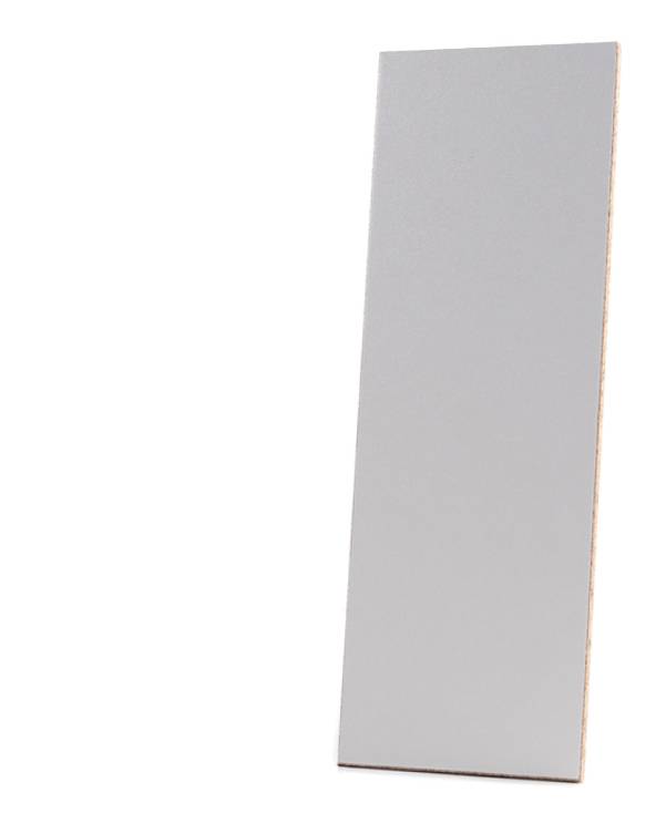 Продукт 0101 Преден бял MF, преден елемент в бял цвят с изчистен и минималистичен завършек, изобразен на чист фон.