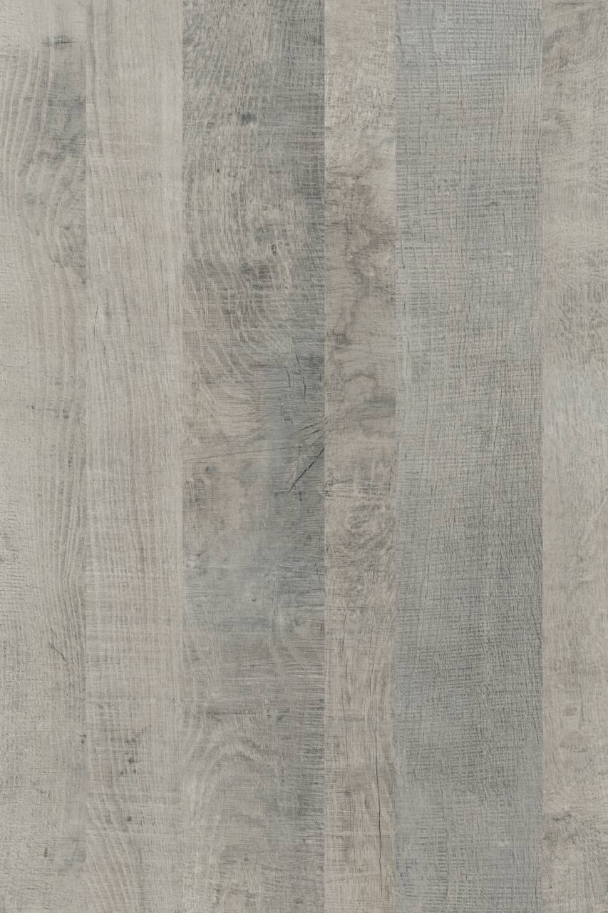 Platinum Grange Oak PW HPL with textured surface and cool grey tones.